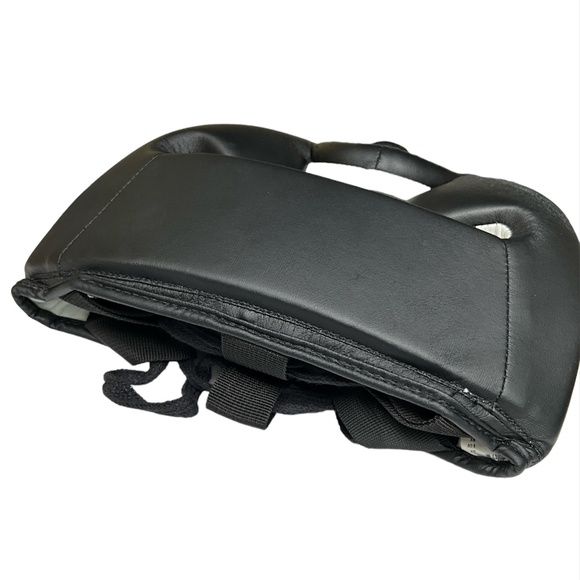 Revgear Headgear With Cheek And Chin Protector, Size Adult Medium - Picture 5 of 7